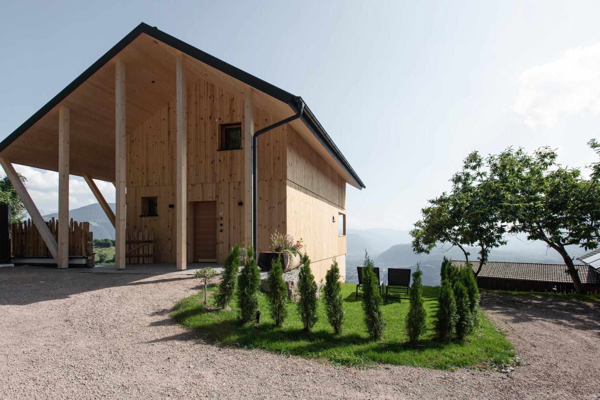 Noelani Natuerliches Waldidyll Apartment San Genesio Atesino Luaran gambar
