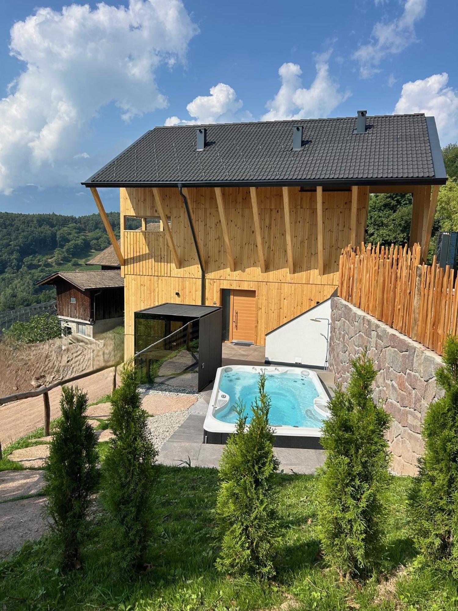 Noelani Natuerliches Waldidyll Apartment San Genesio Atesino Luaran gambar